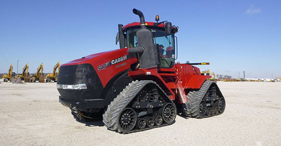 2017 Case IH 540 Quadtrac track tractor sold at Ritchie Bros. farm equipment auction.